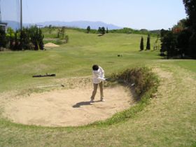 http://www.orange-golf.net/picture/hole01.jpg