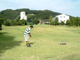 http://www.orange-golf.net/picture/hole04.jpg